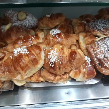 3 Chiaia Frühstückspension 4*