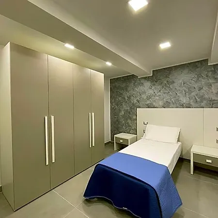 3 Chiaia Bed and breakfast 4*