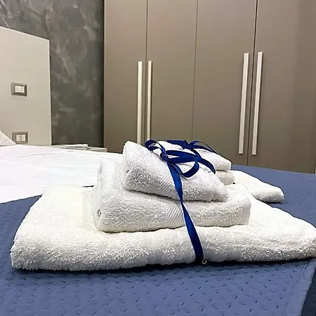 3 Chiaia 4* نابولي