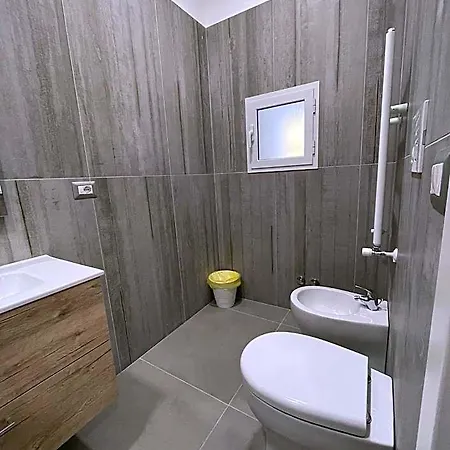 3 Chiaia Nocleg ze śniadaniem 4*