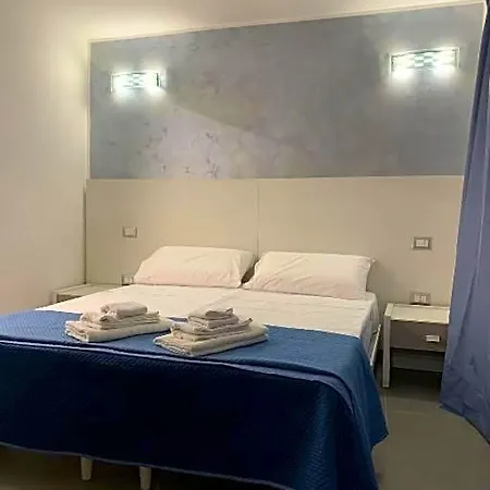 3 Chiaia فندق مبيت وإفطار