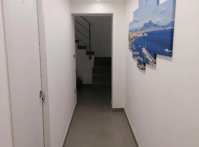 Bed & Breakfast 3 Chiaia