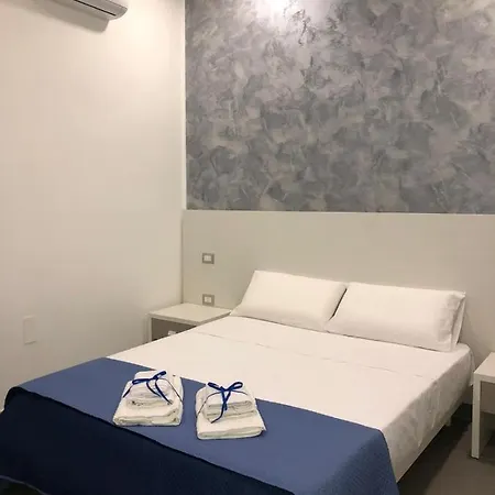 3 Chiaia Oda ve Kahvaltı Napoli